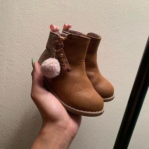 Toddler juicy couture boots size 6